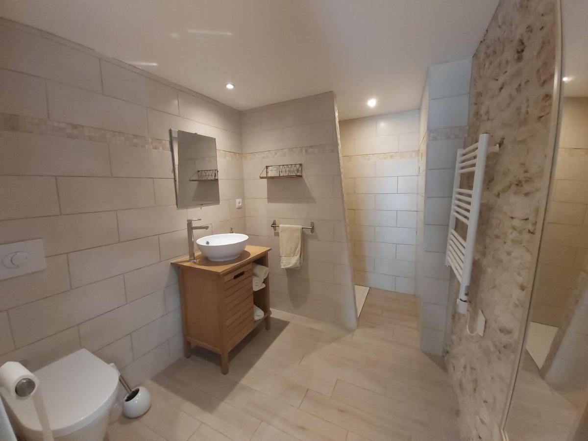 Bed and Breakfast Les Marguerites Champdolent Экстерьер фото