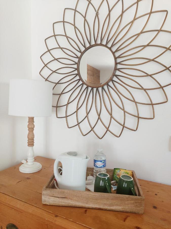 Bed and Breakfast Les Marguerites Champdolent Номер фото